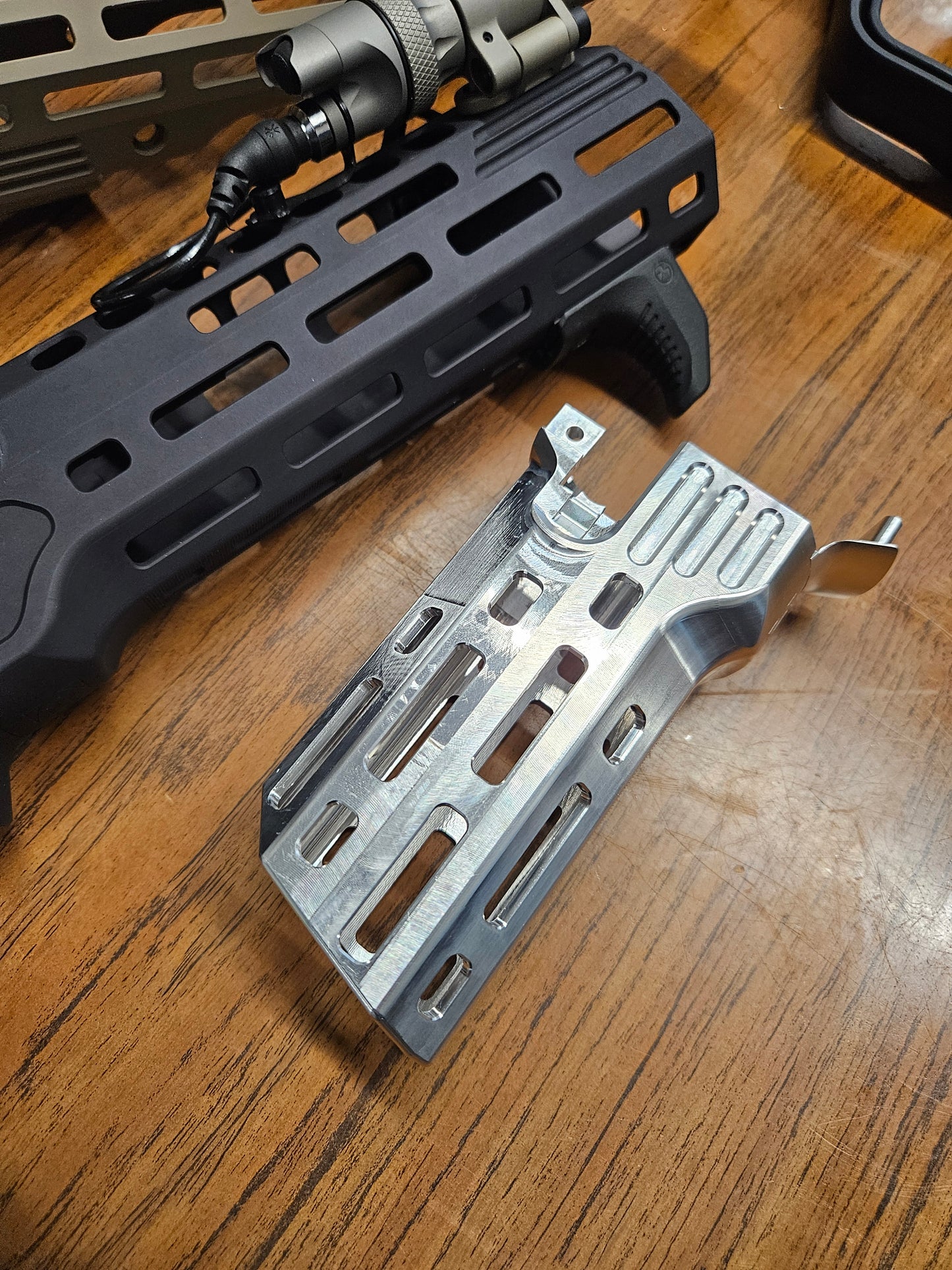RPM0012 X95 SBR Mlok Hand guard